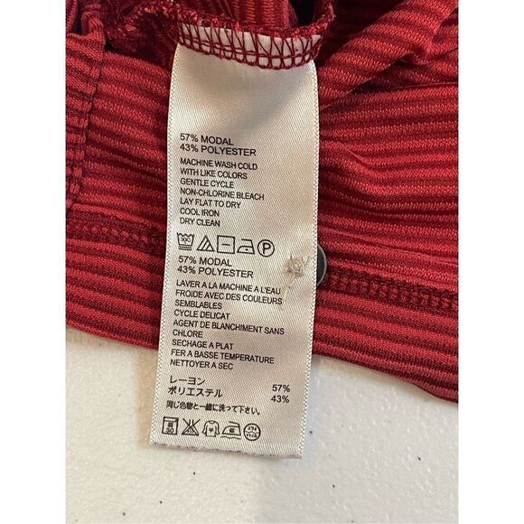 Tommy Bahama men’s polo red striped medium - Picture 7 of 7